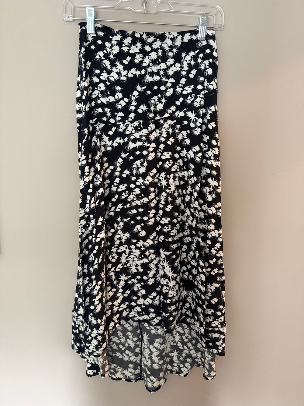 Leith Black and White Floral High-Low Midi Skirt